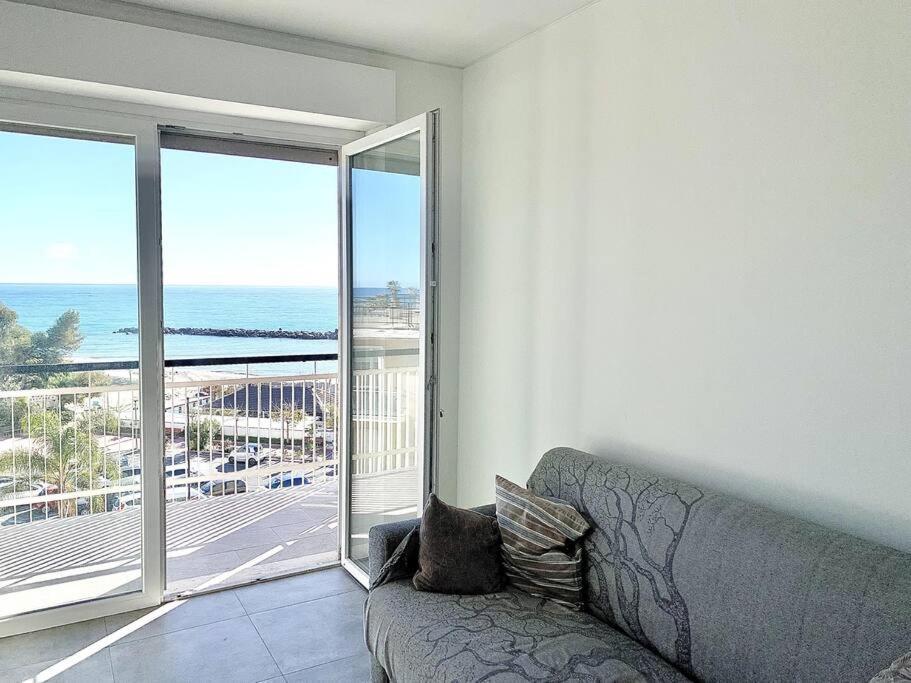 10 Min. Da Sanremo Appartamento Vista Mare Taggia Eksteriør billede